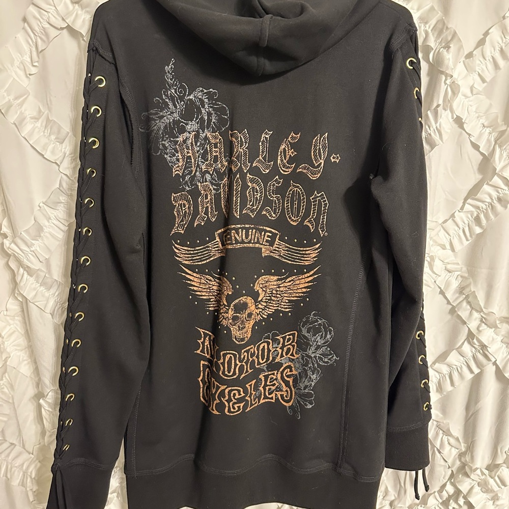 Black Harley-Davidson Hoodie with Skull Design Laced Up Arms